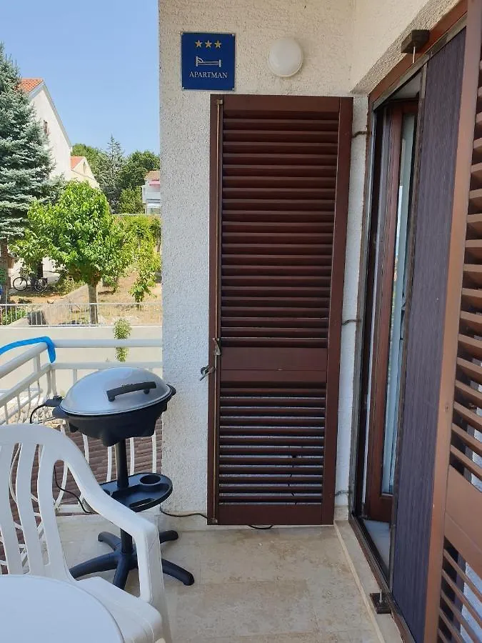 Apartman A7 Njivice 0*,  Croatia
