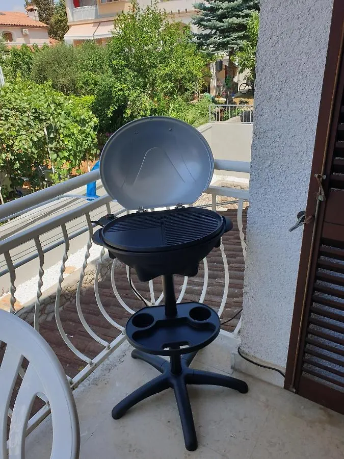 Apartman A7 Njivice Daire